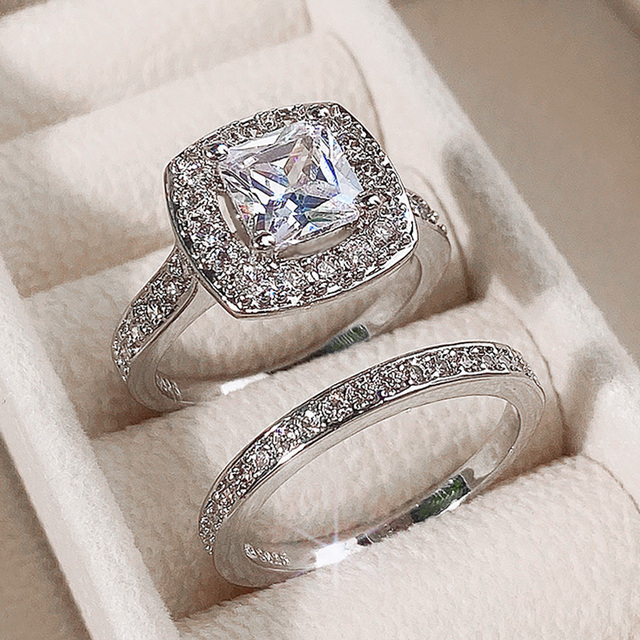 Fashion Wedding Ring Set