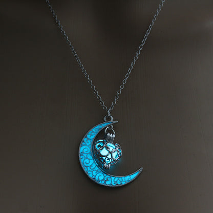 Glowing Pendant Necklaces