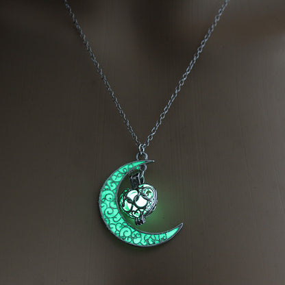 Glowing Pendant Necklaces